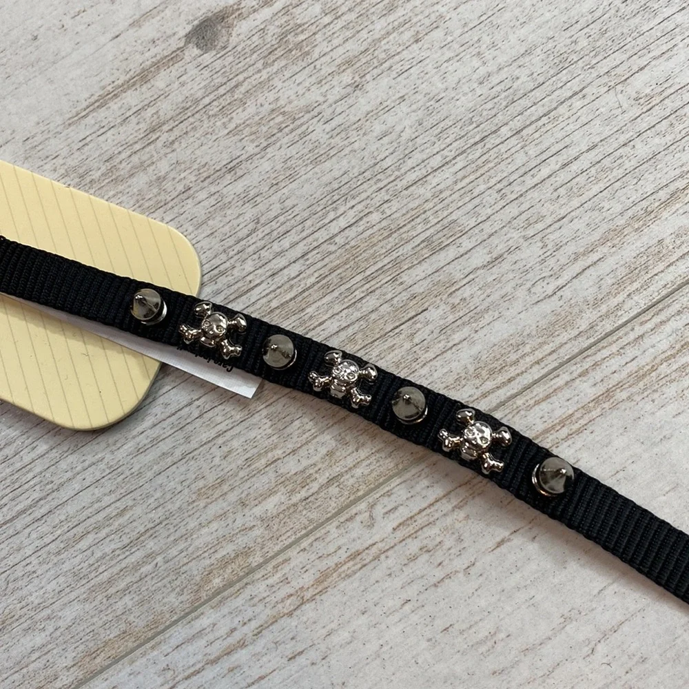 Bond & Co. Black Skull and Crossbones Studded XXS Collar For Dogs